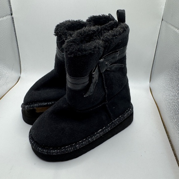 Toddler Girl Size 7 Black Faux Fur Winter Boots with Bow - Picture 1 of 5